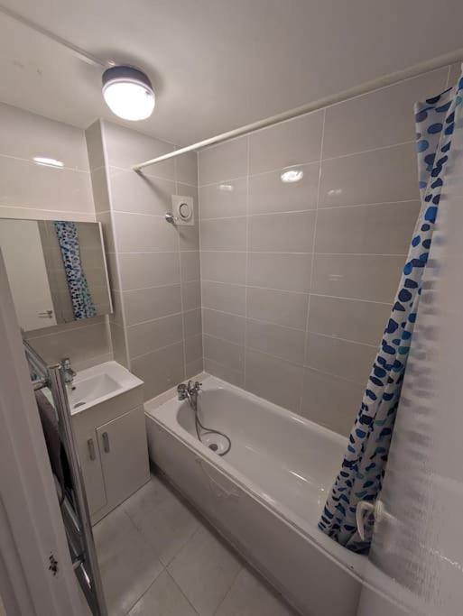 Flat, Apartment In Haggerston N1, Central London Kültér fotó